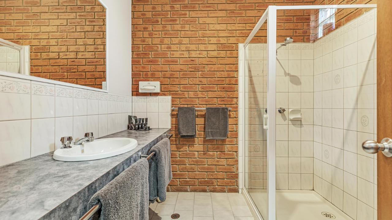 Golden River Motor Inn Moama Eksteriør bilde