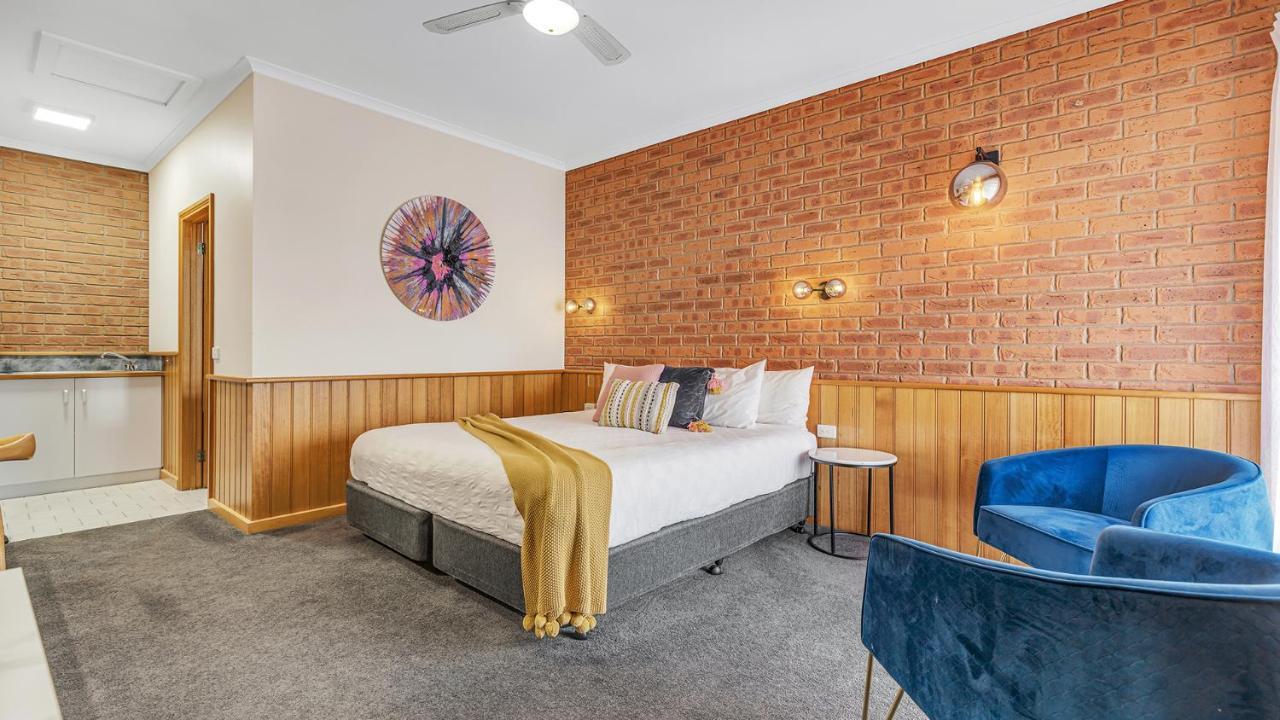 Golden River Motor Inn Moama Eksteriør bilde
