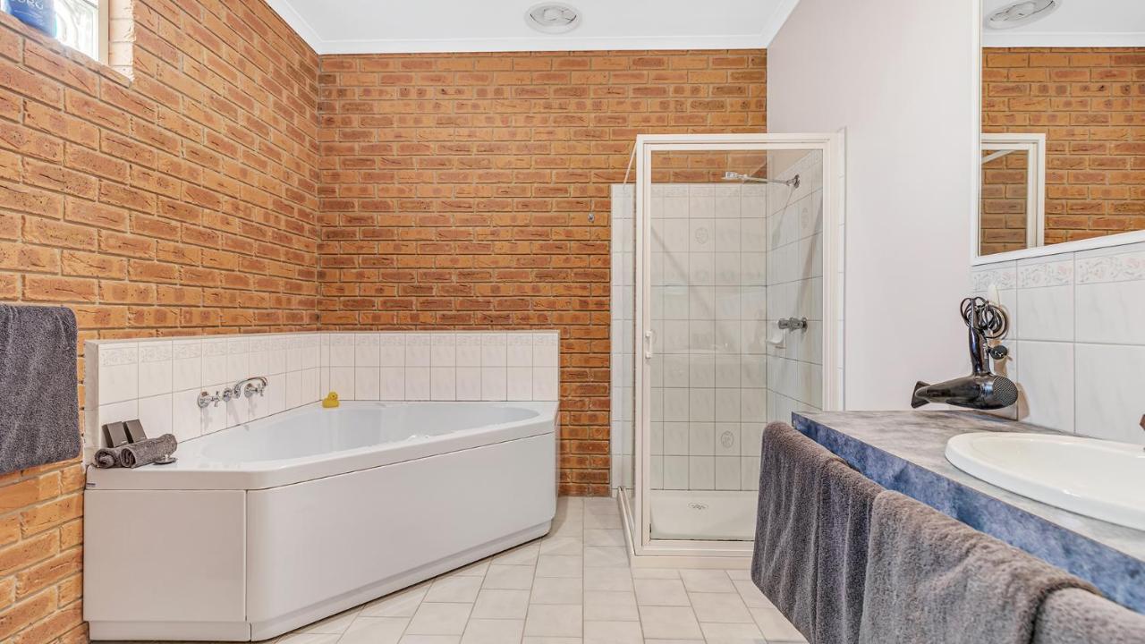 Golden River Motor Inn Moama Eksteriør bilde