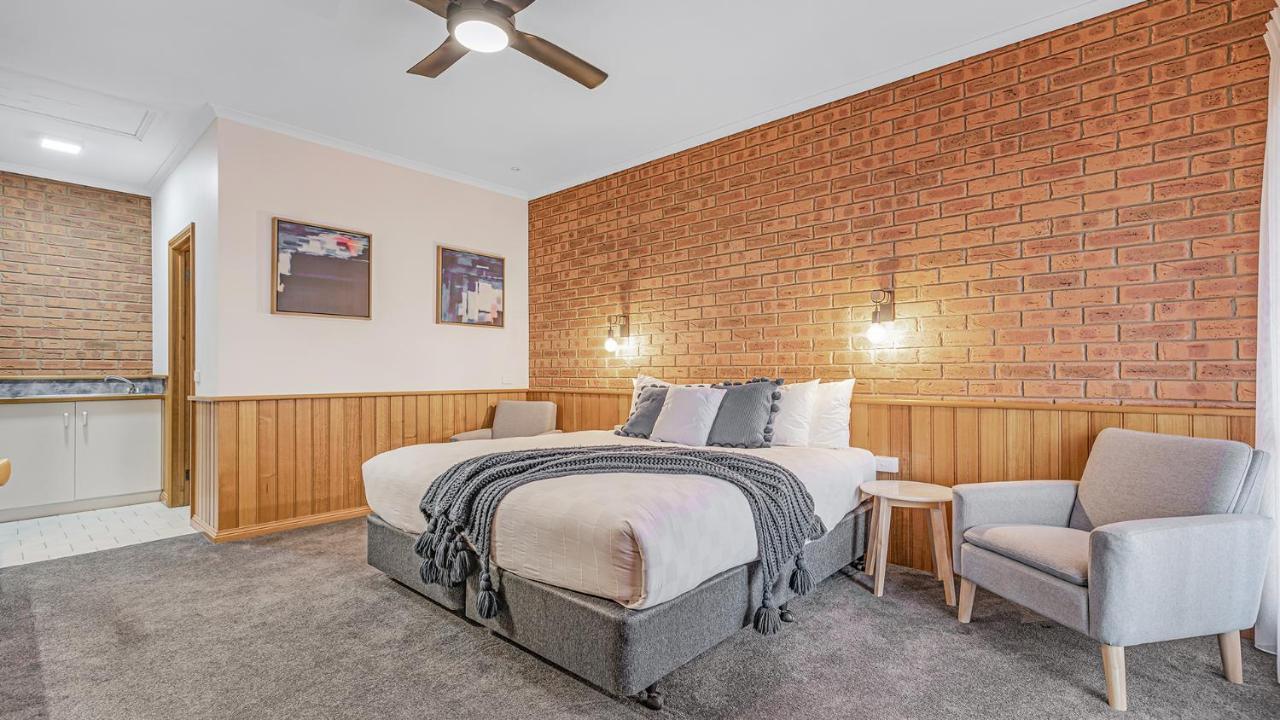 Golden River Motor Inn Moama Eksteriør bilde