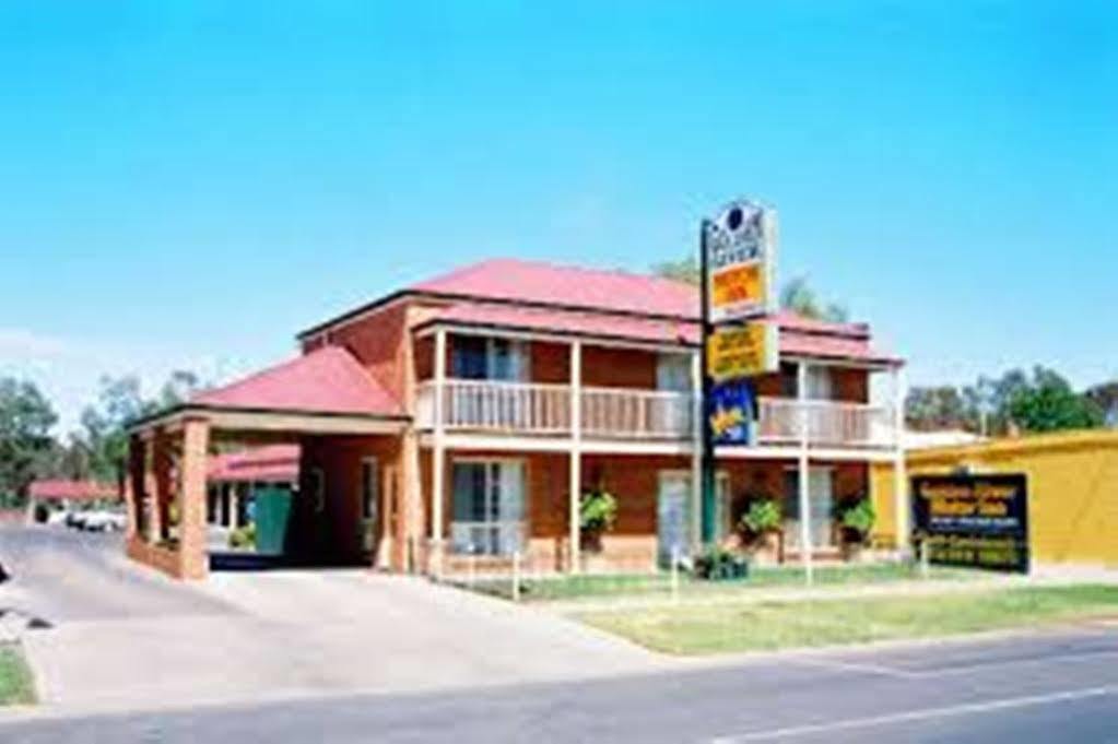 Golden River Motor Inn Moama Eksteriør bilde